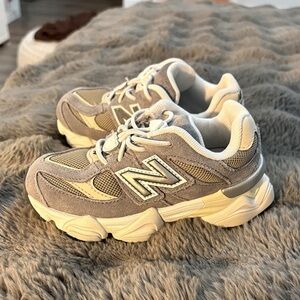 New Balance Kids' Sneakers in Gray and Cream